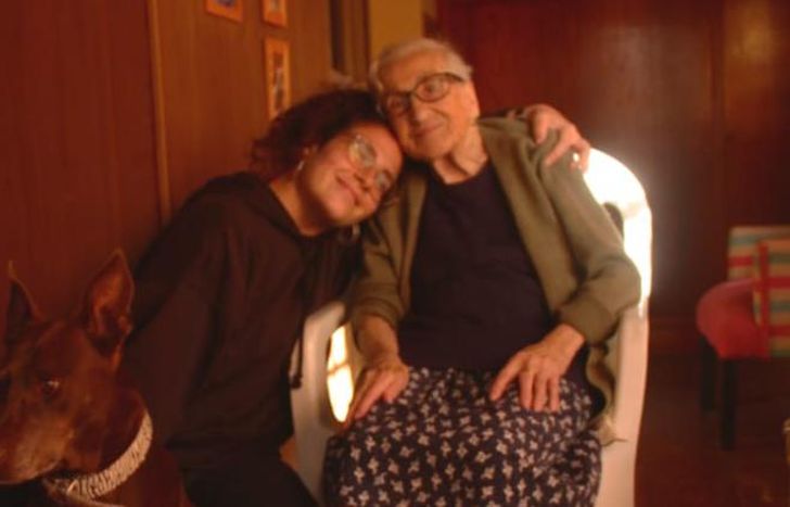 Jazmín y su Nona.
