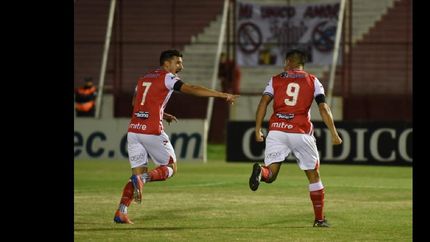 El partido fue parejo y el empate le quedó bien al resultado. El partido fue parejo y el empate le quedó bien al resultado.