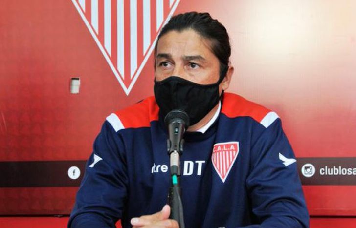 Sebastián Salomón, en conferencia de prensa.