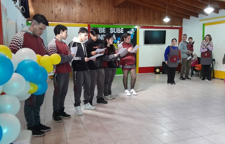 Cada colecta que organizan se logra gracias al trabajo en conjunto de todo el Complejo Educativo.