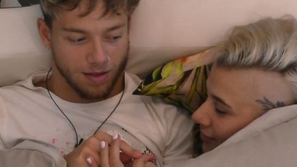 la tora y nacho se besaron y gran hermano les pidio el consentimiento