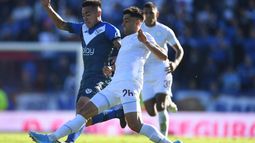 Vélez fue superior al Granate.