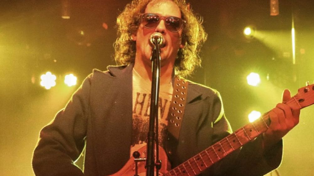Felipe Barrozo trae los clásicos de Intoxicados. Felipe Barrozo trae los clásicos de Intoxicados.