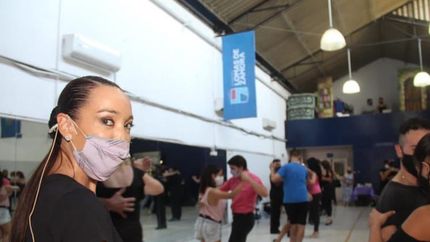 Junto a su equipo disfrutaron de una tarde a pura danza.