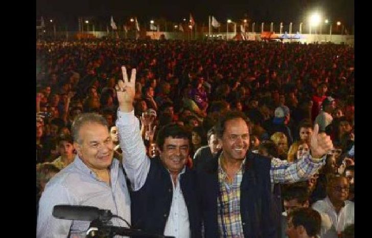 La Matanza.16/05/15- El gobernador Daniel Scioli presentó hoy en La Matanza, el Rockea BA, el festival de música y deportes extremos más grande del país, acompañado por el intendente local, Fernando Espinoza.Prensa Gobernación