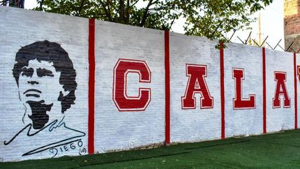 La nueva cancha llevará el nombre de Diego Maradona. La nueva cancha llevará el nombre de Diego Maradona.