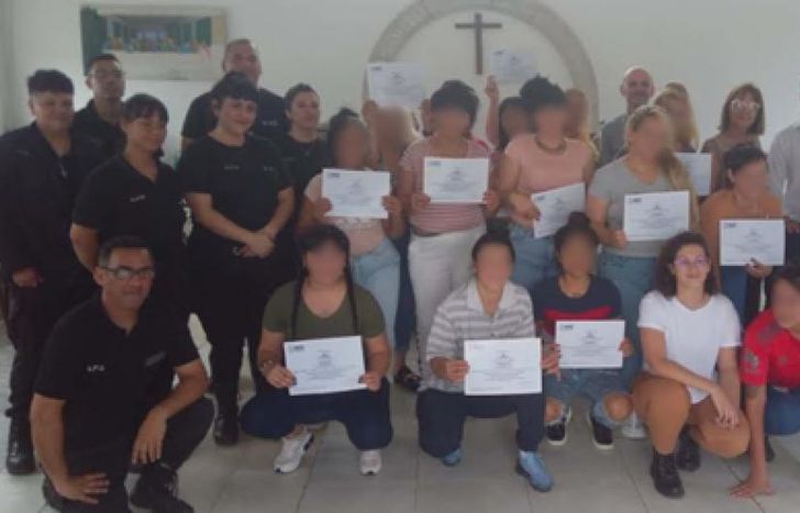 Una jornada de entrega de diploma a los internos próximos a recuperar la libertad.