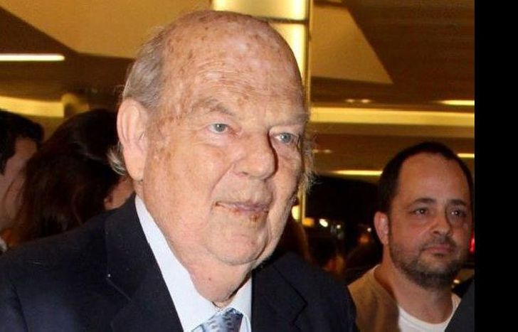 Mitre nació el 2 de abril de 1940, del matrimonio María del Rosario Noailles y de Bartolomé Mitre.