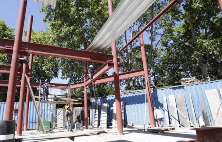 Las cuadrillas están finalizando las bases.