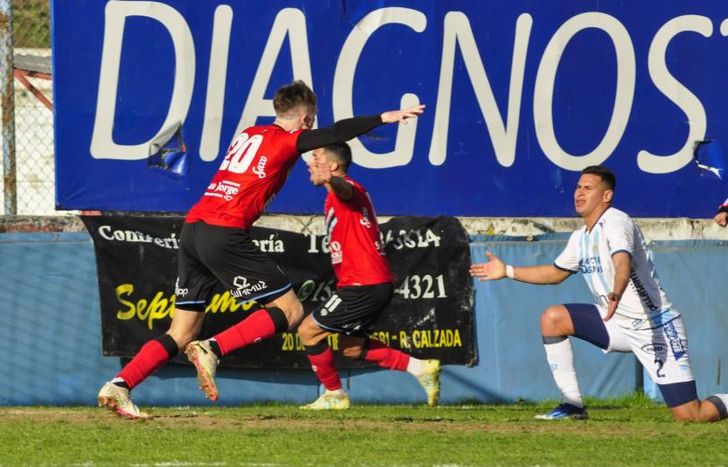 Brown de Adrogué le ganó una verdadera final a Atlético de Rafaela en la lucha por la permanencia en la Primera Nacional.