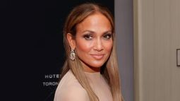 Jennifer López reveló su secreto alimenticio para estar esplendida a los 55 años.
