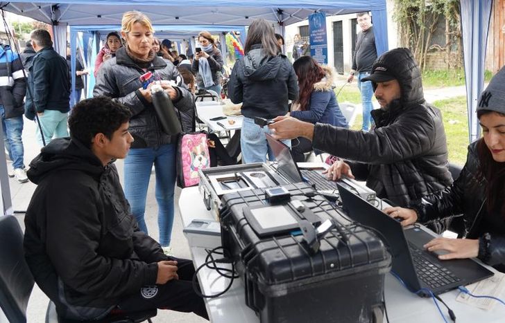 Ya hubo operativos en Santa Catalina, Centenario y Budge.