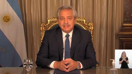 El Presidente desaconsejó los viajes al exterior.