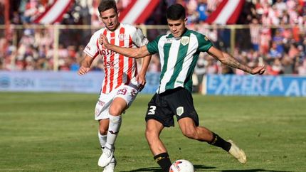 Quinteros abandonó el campo en el primer tiempo.