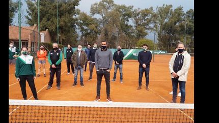 con todos los protocolos, el tenis volvio a latir en banfield