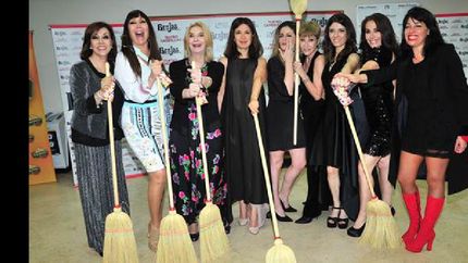 ?brujas?, con nuevo elenco, vuelve a escena