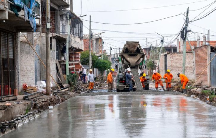 Ya asfaltaron más de 20 calles.