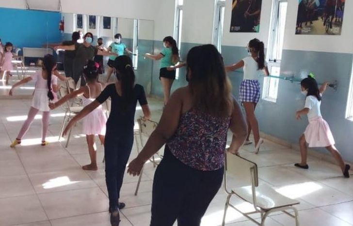 Las clases son de lunes a sábado en diferentes horarios.
