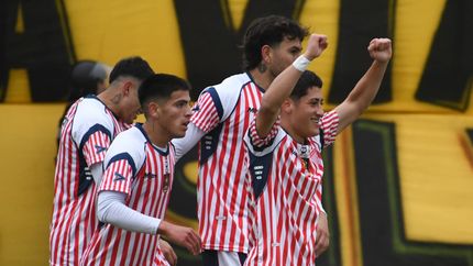 Alex Valdez Chamorro abrió la goleada de Los Andes. Alex Valdez Chamorro abrió la goleada de Los Andes.