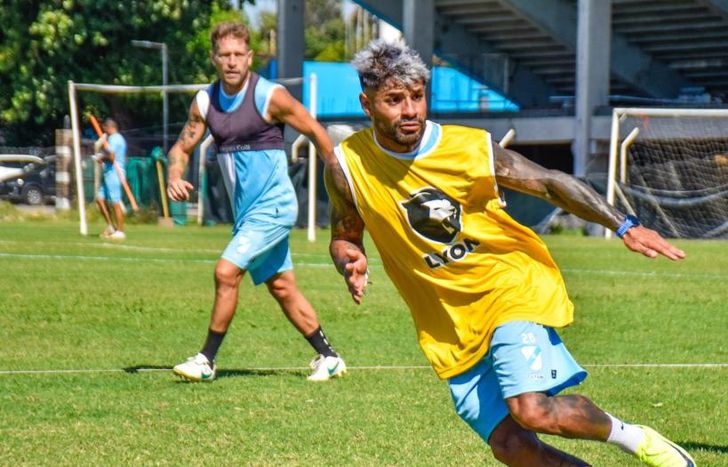 Gabriel Esparza, el último histórico que sumó Temperley.