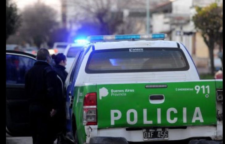amenazaban de muerte a los abuelos si no cooperaban y les entregaban dinero, joyas y otros elementos que ellos pedían.