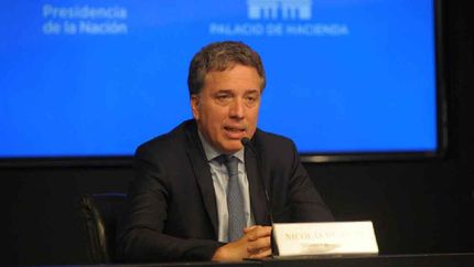 investigaran a dujovne y sandleris por la disparada del dolar