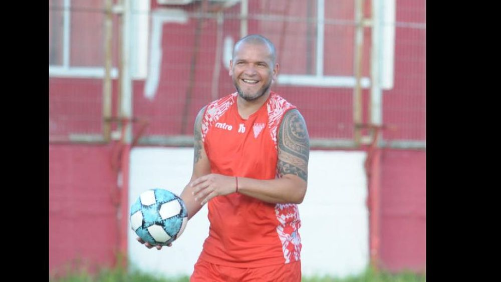 Salmerón: “Tenemos material para pelear por el ascenso”