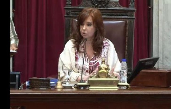 Es el debut de la vicepresidenta Cristina Fernández de Kirchner como titular del cuerpo.