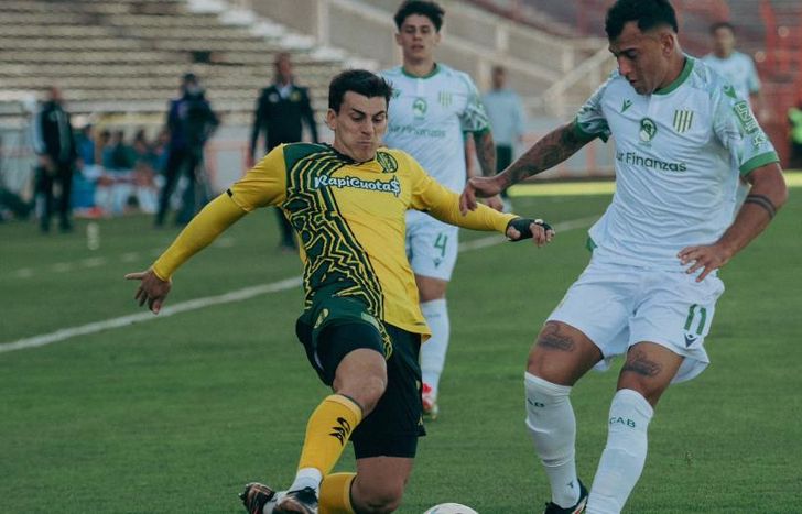 Banfield no puede con Aldosivi y se complica.