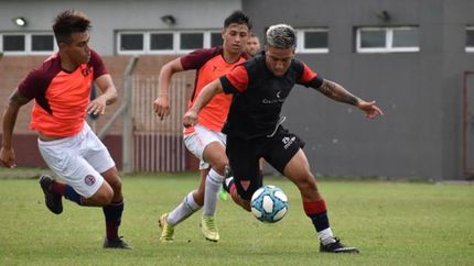Los Andes tuvo varias chances, pero no pudo romper el cero. Los Andes tuvo varias chances, pero no pudo romper el cero.