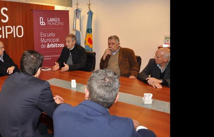 LANUS escuela-de-arbitros-municipal-03