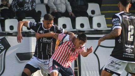 Alex Valdez Chamorro, figura de Los Andes en la Primera Nacional. Alex Valdez Chamorro, figura de Los Andes en la Primera Nacional.