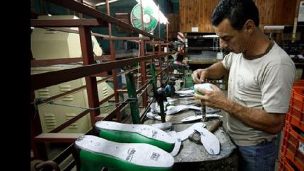 crisis en el calzado: le piden al gobierno que suspenda la importacion