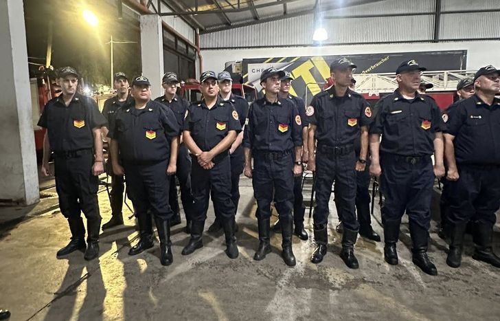 El grupo de Lomas se forma constantemente para llevar a la comunidad un mejor servicio.&nbsp;