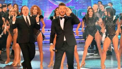 Los hermanitos llegan a la pista.