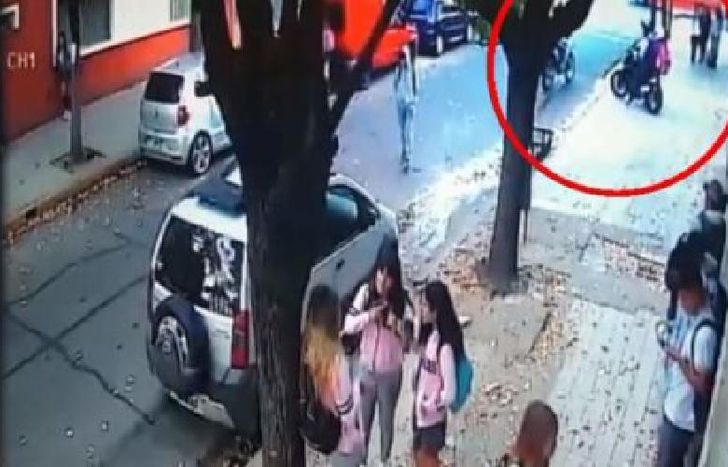 Sucedió en la puerta de un colegio ubicado en aldo bonzi.