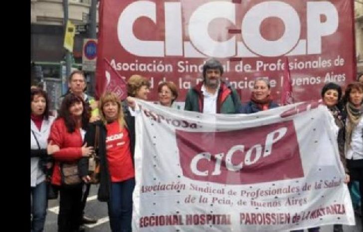 El eje central de ese diálogo debe ser el tema salarial y su retraso y la desjerarquización de los ingresos.