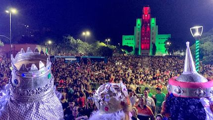 El desfile de los Reyes Magos en Lomas es multitudinario.