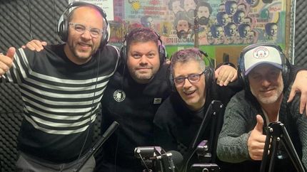 Se conocieron en una empresa de logística y hasta hoy los une la amistad y la pasión por la radio. Se conocieron en una empresa de logística y hasta hoy los une la amistad y la pasión por la radio.