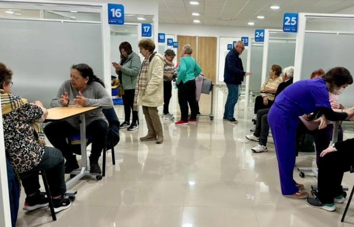 Los vecinos se hacen análisis, radiografías, ecografías, controles de presión y electrocardiogramas.