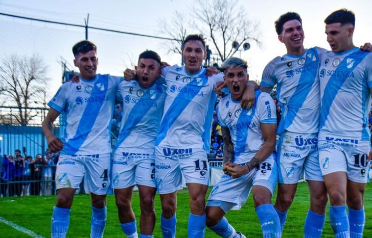 Así se festejó el gol del triunfo de Temperley.