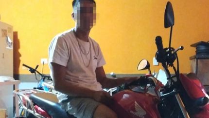 El presunto abusador está libre.