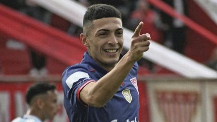 Matías González le dio la victoria a Los Andes en Lomas. Matías González le dio la victoria a Los Andes en Lomas.