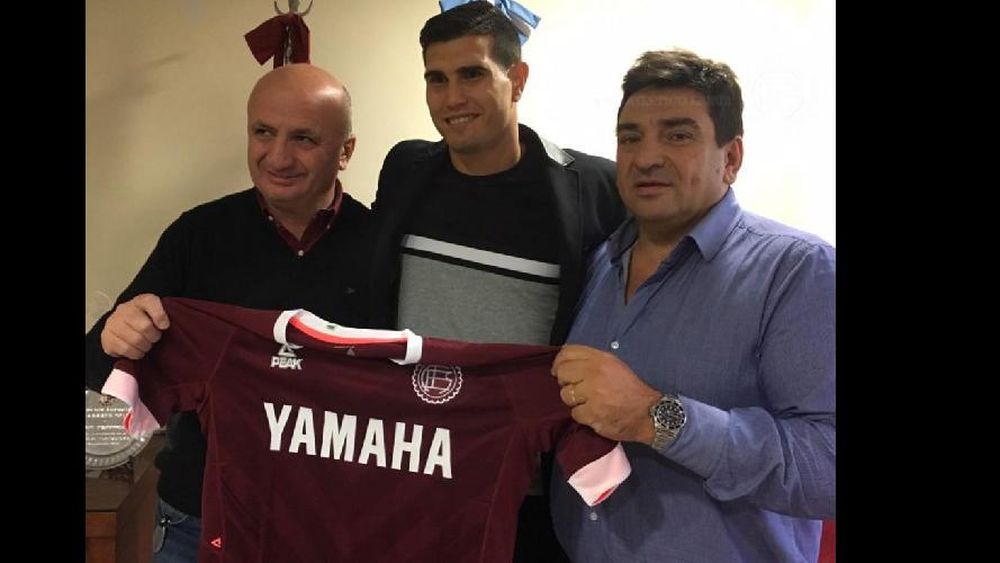 Ezequiel Muñoz se incorpora a Lanús
