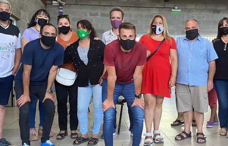 Gasparrini encabezó la visita a la escuela.