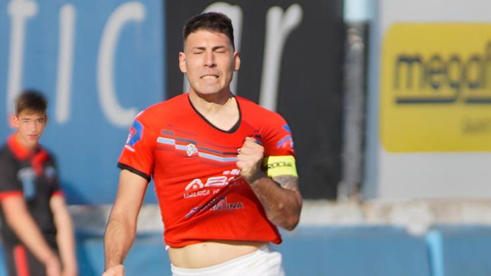 Acosta es el goleador del equipo.