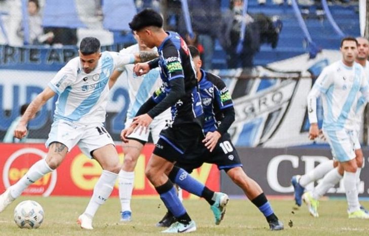 El Gasolero se mide ante el Celeste en José Ingenieros.