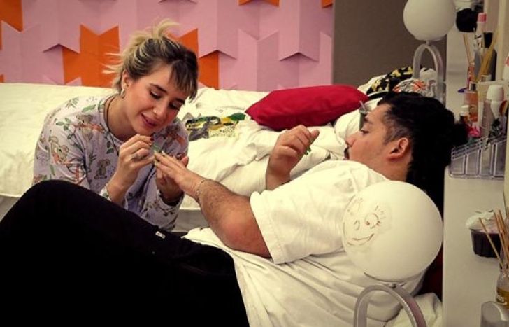 Paloma y Manzana, muy cerca.