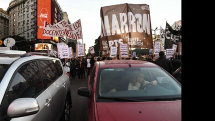 cortes y movilizaciones en el centro porteno