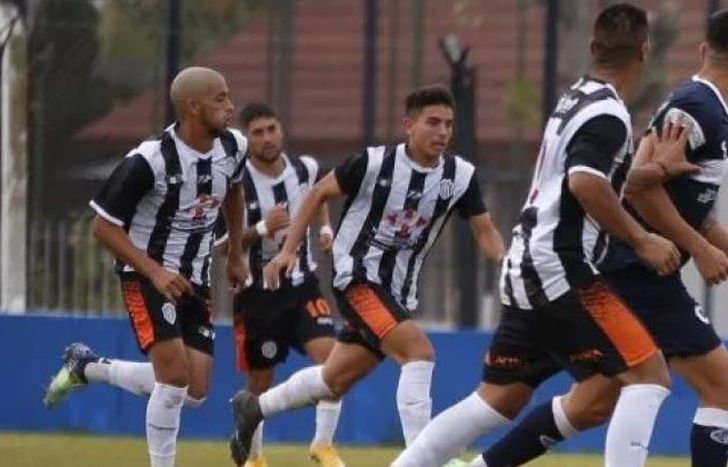 El Porve no pudo cerrar con un triunfo.